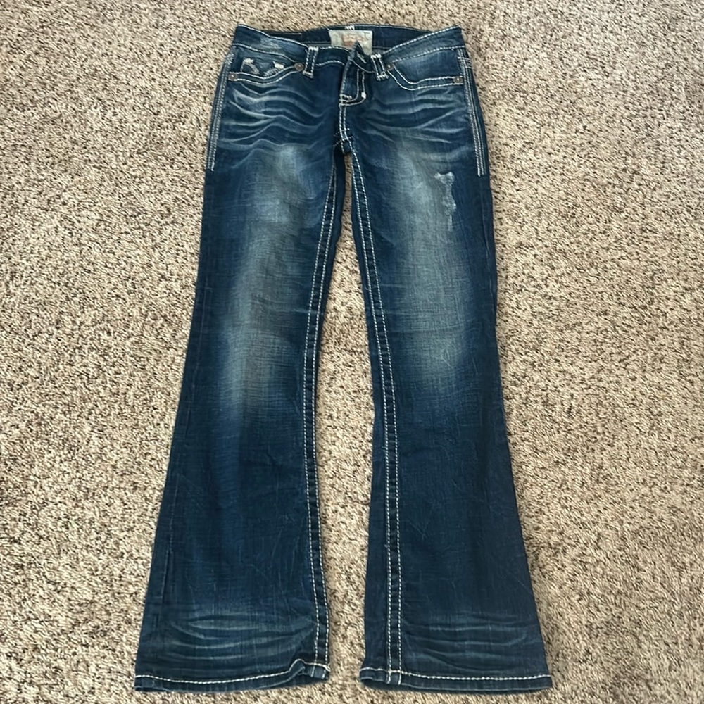 Big Star size 27R great condition. If worn , not much. Low rise, Liv Boot